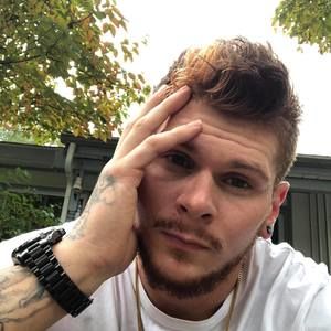 Meet your Posher, Pat